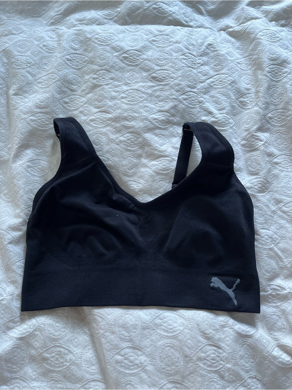 Like new Puma Black Seamless Adjustable-Strap Sports Bra size small